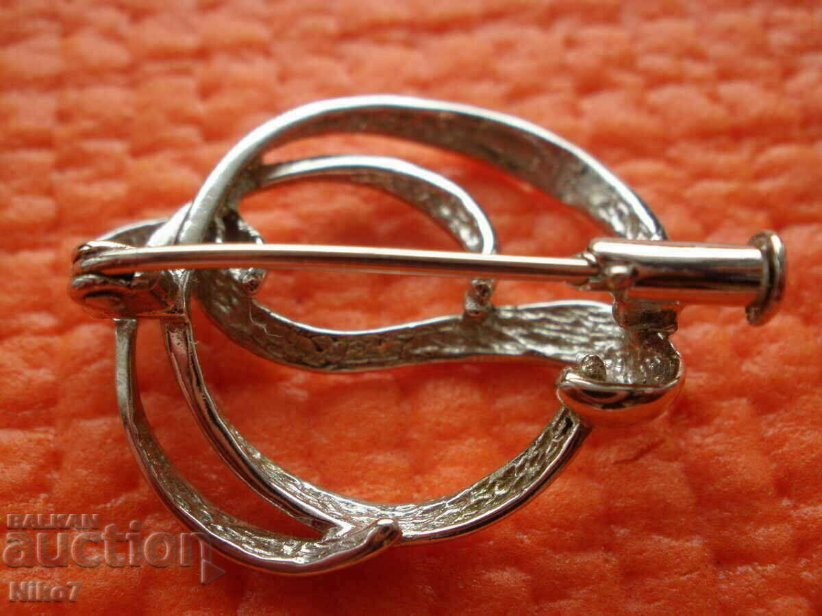 Old silver brooch. - 5 Old silver brooch. - 5