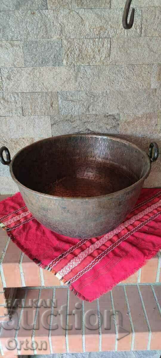UNIQUE! OLD RENAISSANCE HAND FORGED COPPER DISH - BASSAN - 5 UNIQUE! OLD RENAISSANCE HAND FORGED COPPER DISH - BASSAN - 5