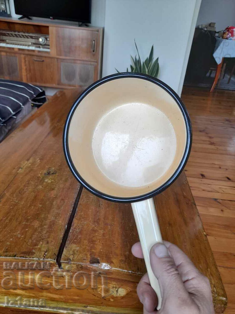 Old enameled casserole, frying pan - 5 Old enameled casserole, frying pan - 5