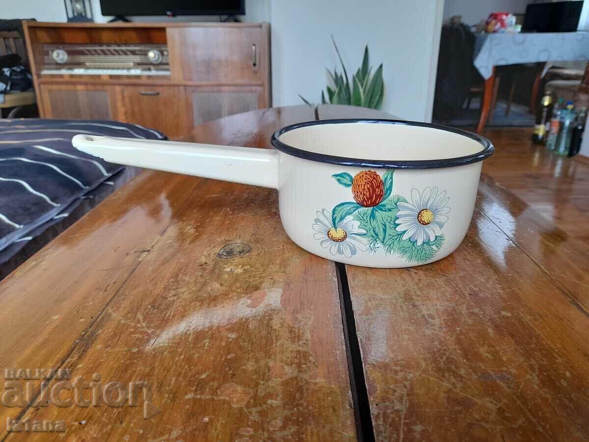 Old enameled casserole, frying pan Old enameled casserole, frying pan