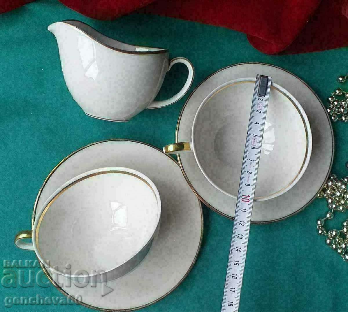 Delivery of Selftman Classic Tea Cups and Jugs Delivery of Selftman Classic Tea Cups and Jugs