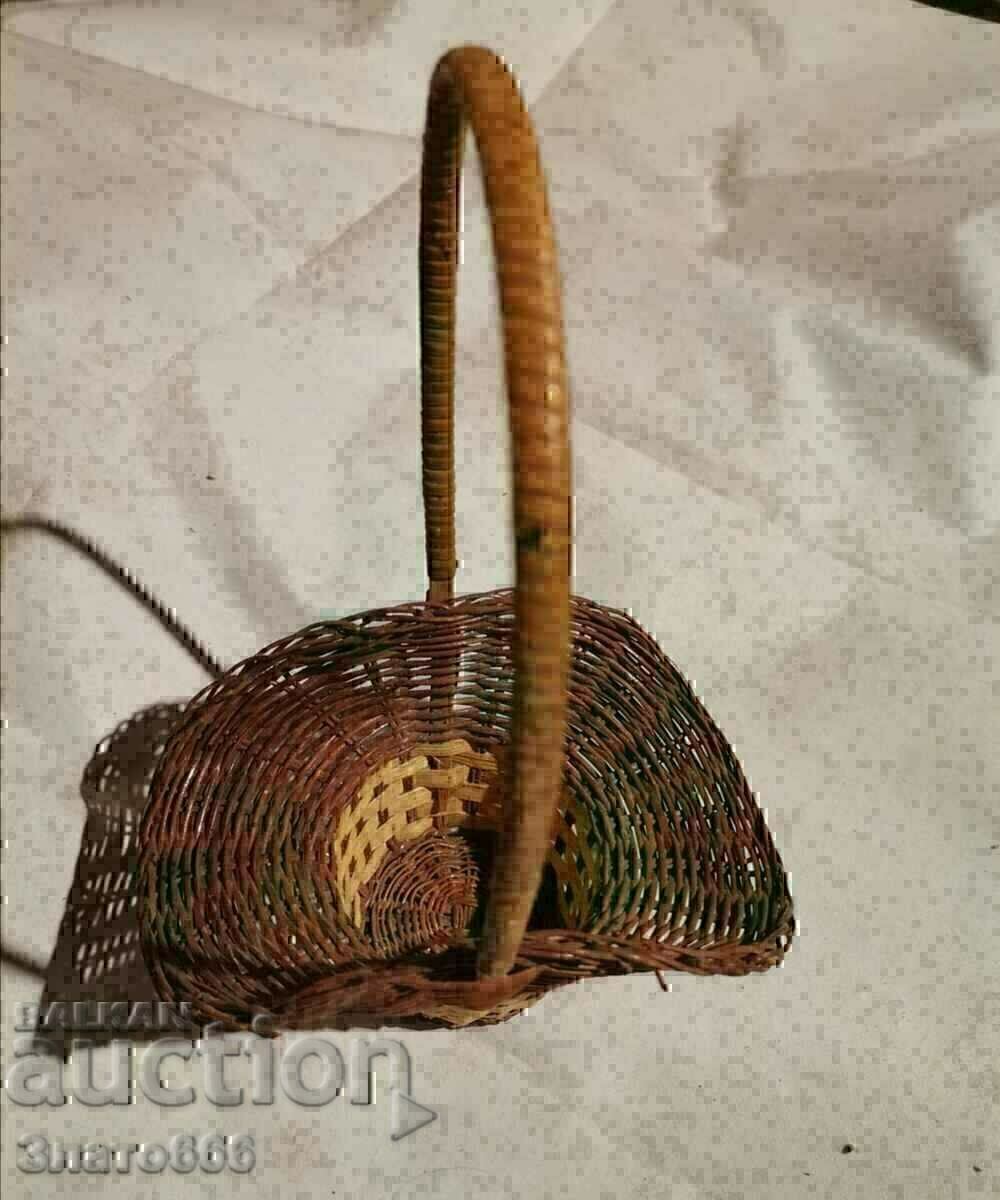 A small basket with price 5.00 BGN | € 2.56 A small basket with price 5.00 BGN | € 2.56