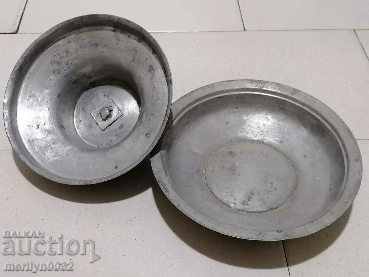 Auction Renaissance copper saucer copper pot with lid Auction Renaissance copper saucer copper pot with lid