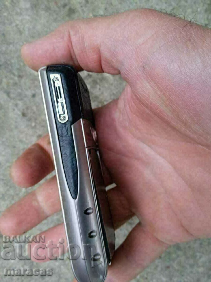 Delivery of GSM handset Vertu rare model Delivery of GSM handset Vertu rare model