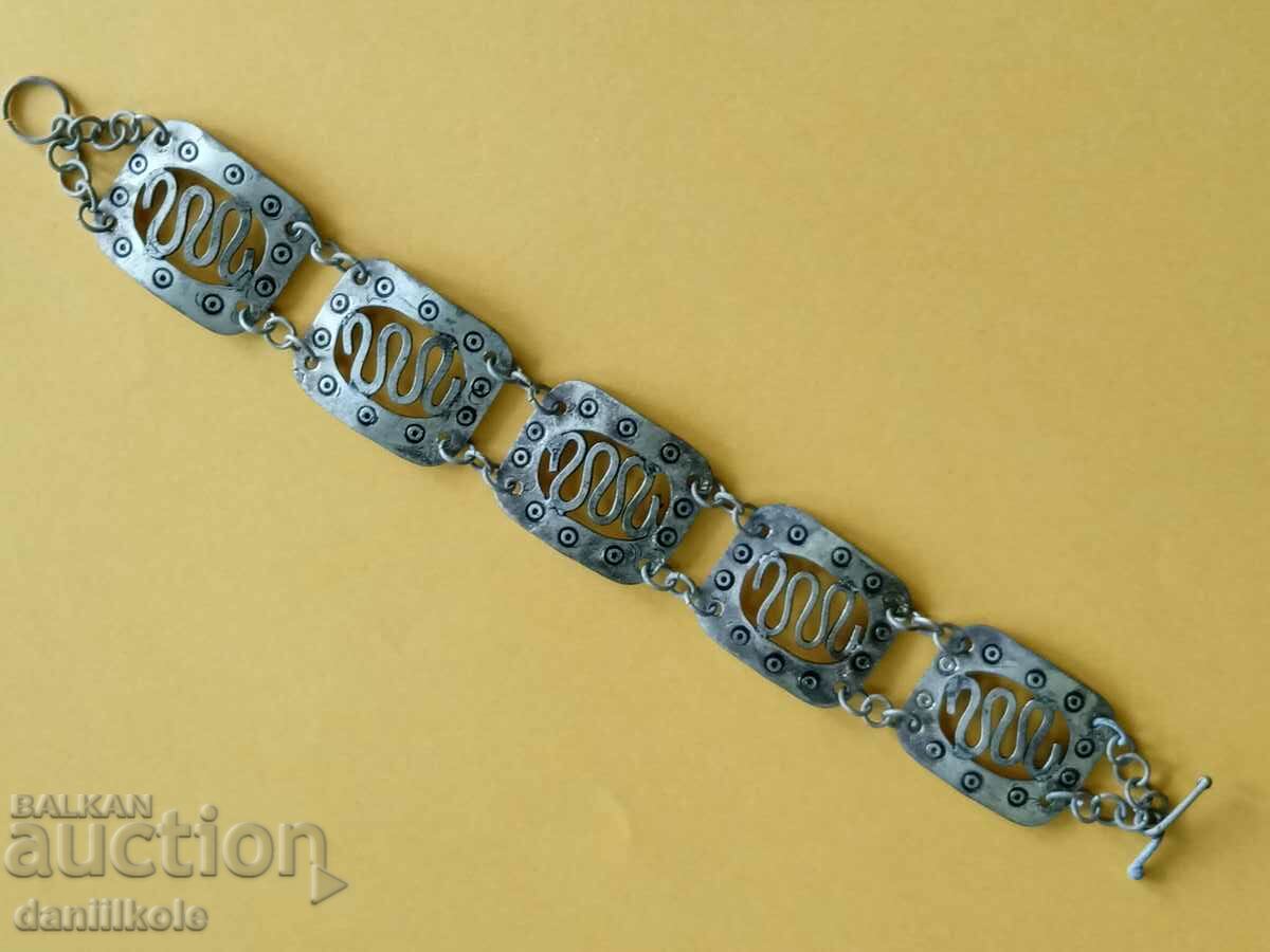 Auction *$*Y*$* VERY OLD BRACELET OVER 100 YEARS OLD *$*Y*$* Auction *$*Y*$* VERY OLD BRACELET OVER 100 YEARS OLD *$*Y*$*