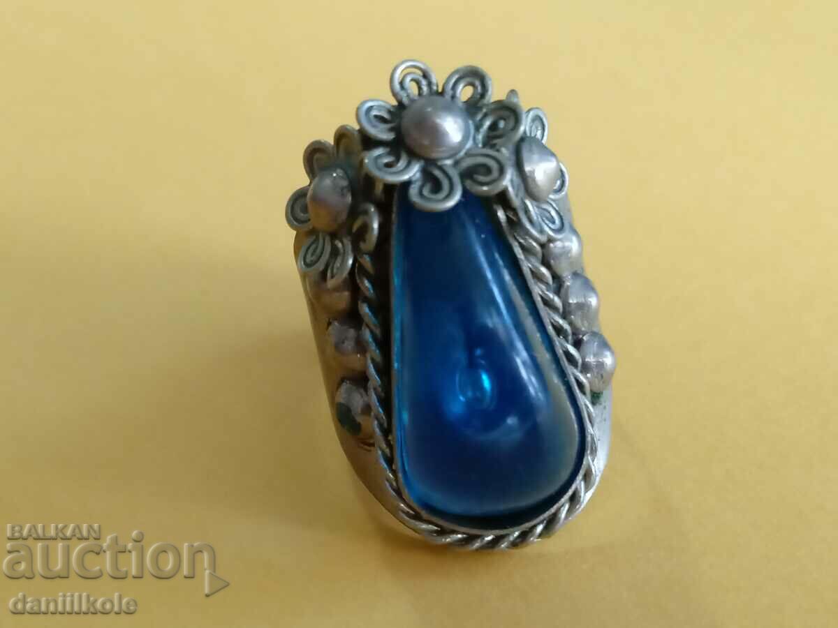 Auction *$*Y*$* VERY OLD RING OVER 100 YEARS OLD *$*Y*$* Auction *$*Y*$* VERY OLD RING OVER 100 YEARS OLD *$*Y*$*