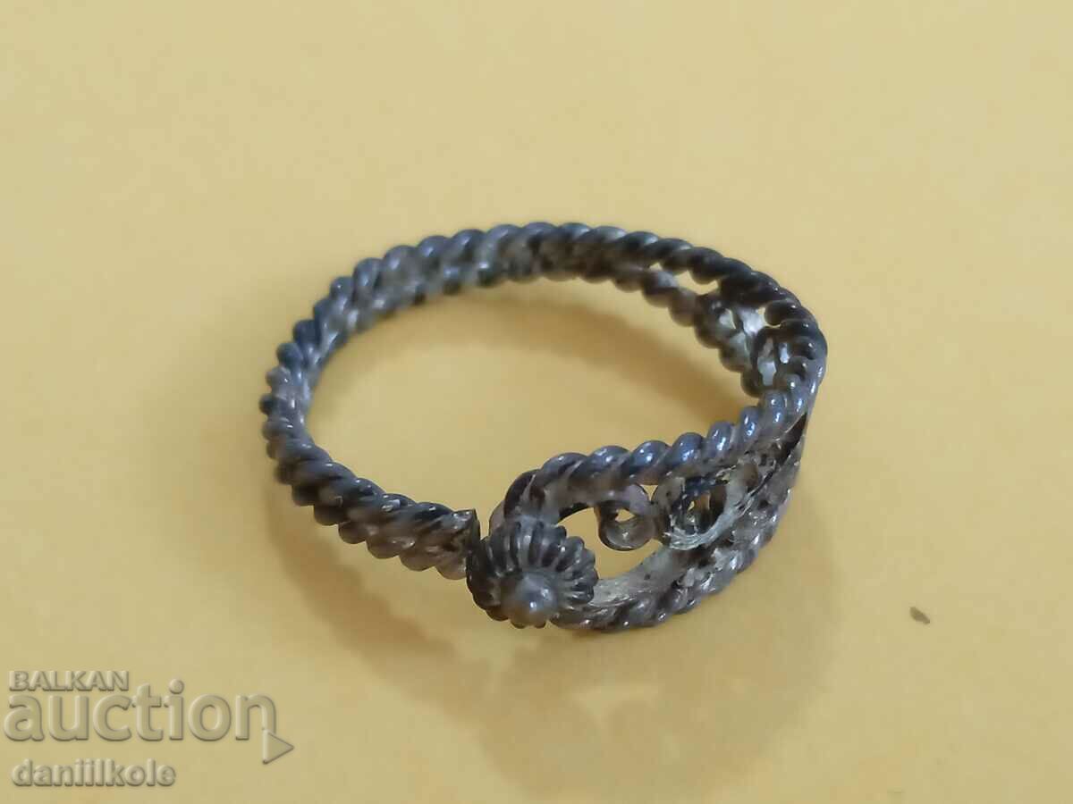 Delivery of *$*Y*$* VERY OLD RING OVER 100 YEARS OLD *$*Y*$*