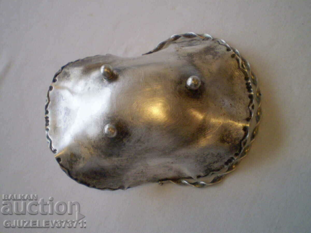 Antique old silver plated basket with ornate with price 109.00 BGN | € 55.73 Antique old silver plated basket with ornate with price 109.00 BGN | € 55.73