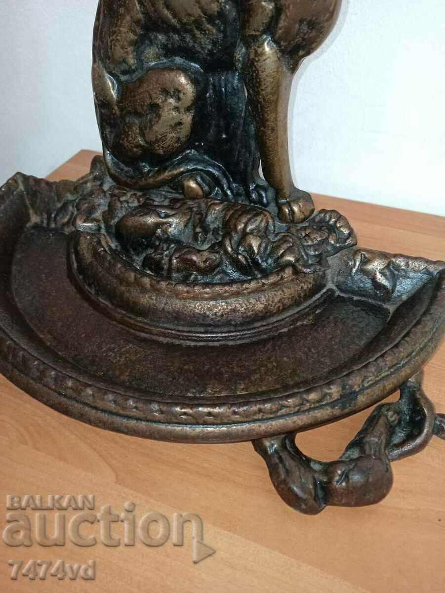 VICTORIAN SOLID CAST IRON UMBRELLA STAND - HOUNDHOUND with price 1000.00 BGN | € 511.29 VICTORIAN SOLID CAST IRON UMBRELLA STAND - HOUNDHOUND with price 1000.00 BGN | € 511.29