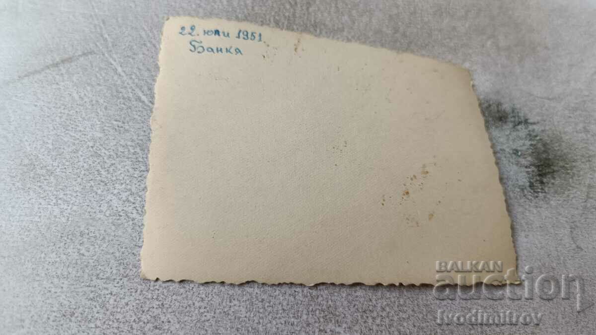 Fotografie Bankya Trei bărbați și o femeie în costume de baie pe nisip 1951 cu preț 1.65 BGN | € 0.84 Fotografie Bankya Trei bărbați și o femeie în costume de baie pe nisip 1951 cu preț 1.65 BGN | € 0.84