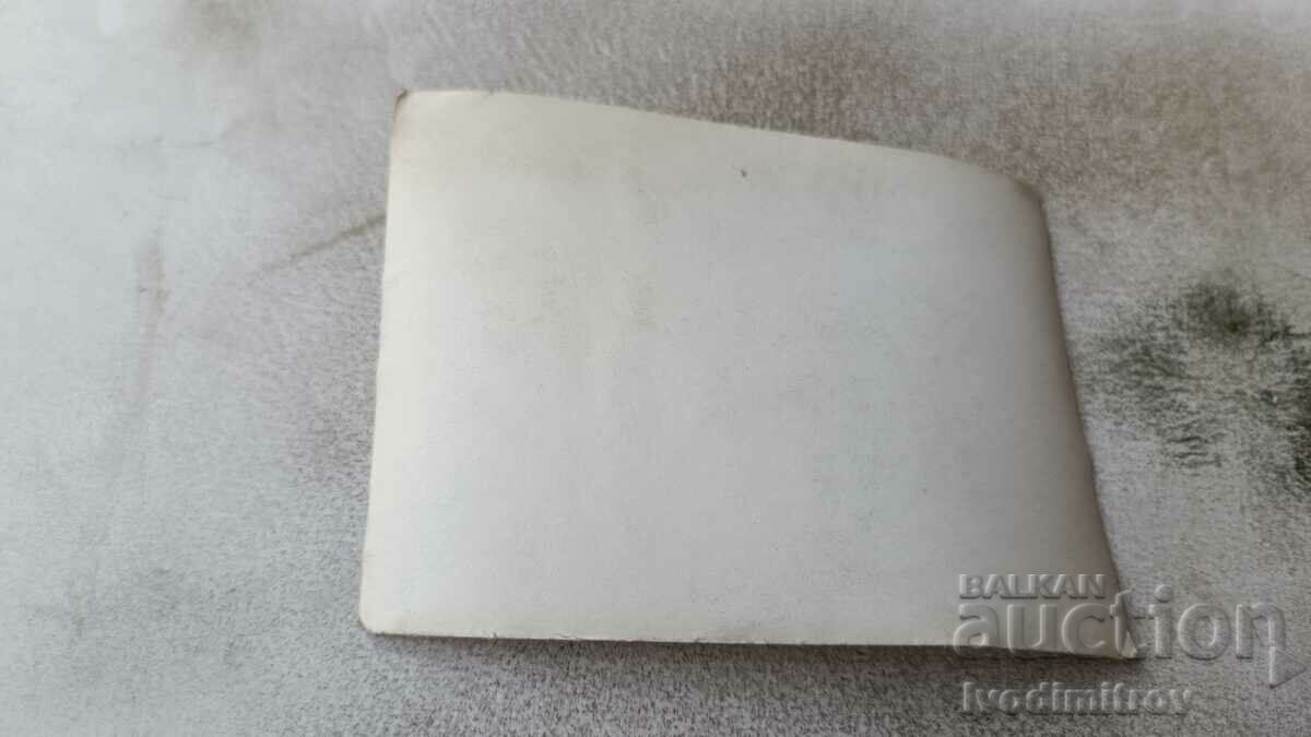 Foto Doi tineri cu măști și snorkele în mare cu preț 2.35 BGN | € 1.20 Foto Doi tineri cu măști și snorkele în mare cu preț 2.35 BGN | € 1.20