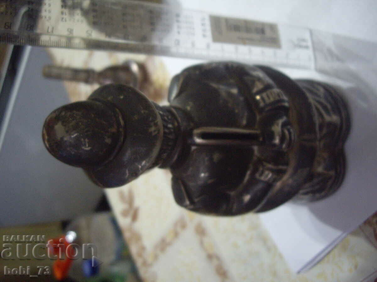 Delivery of An interesting old silver-plated piggy bank. Delivery of An interesting old silver-plated piggy bank.