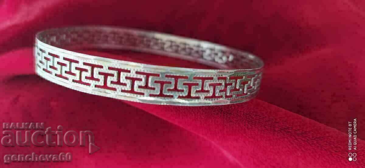 Unique silver bracelet