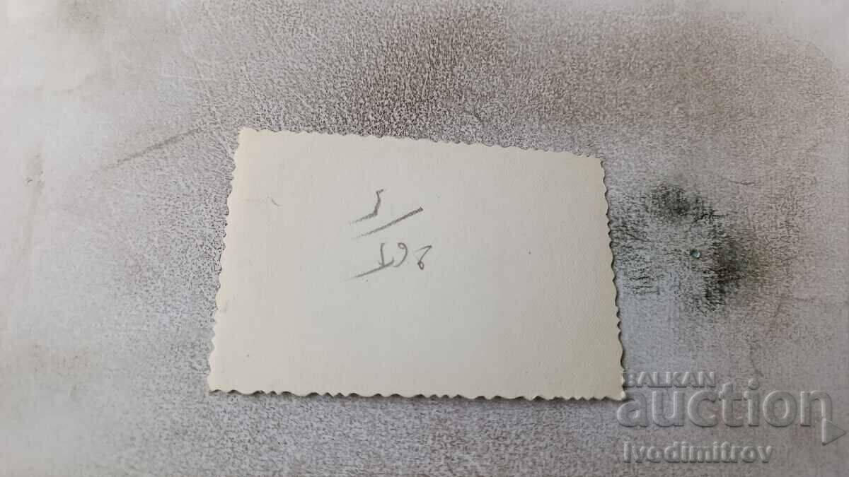 Φωτογραφία Σόφια Δύο άντρες σε έναν περίπατο με τιμή 2.65 BGN | € 1.35 Φωτογραφία Σόφια Δύο άντρες σε έναν περίπατο με τιμή 2.65 BGN | € 1.35