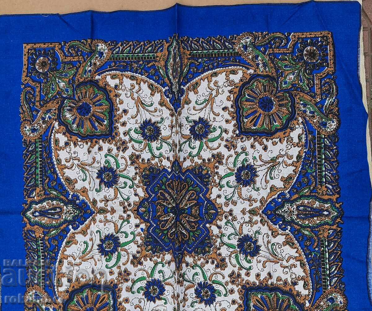 Delivery of Women's headscarf