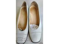 Women's leather shoes #44 from Germany with a wide heel with a height of 5 cm