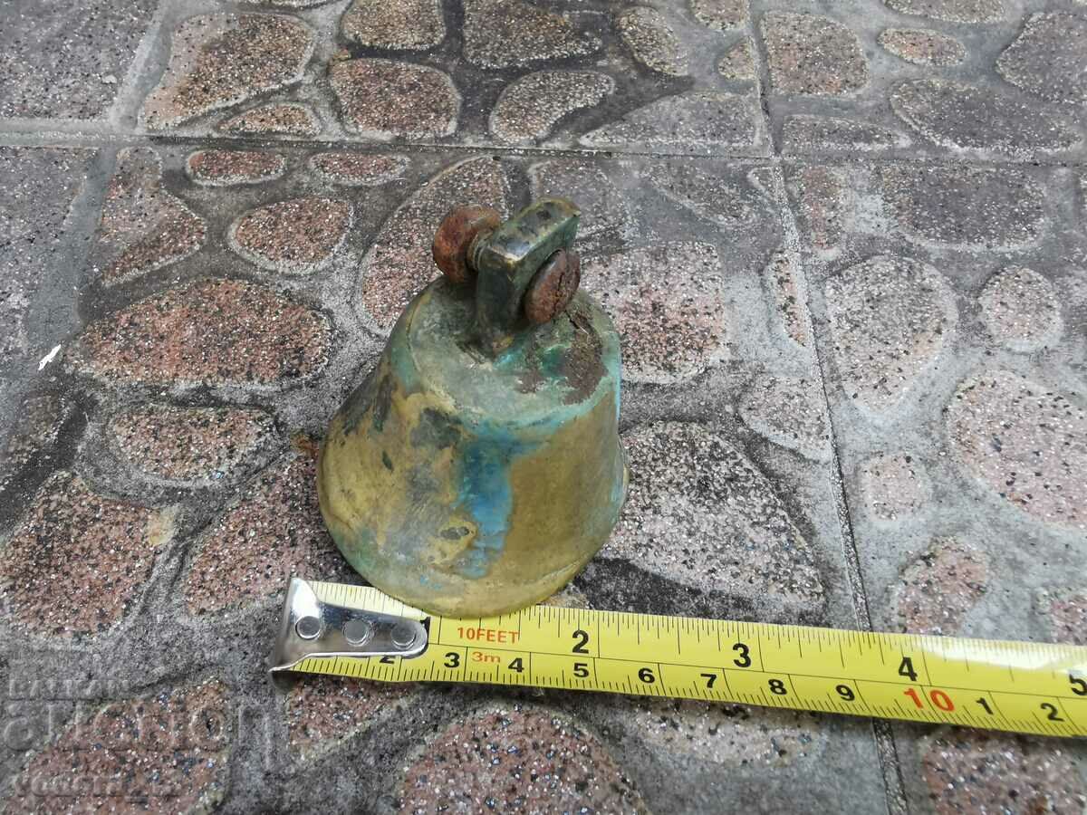 Auction OUTSIDE Auction OUTSIDE