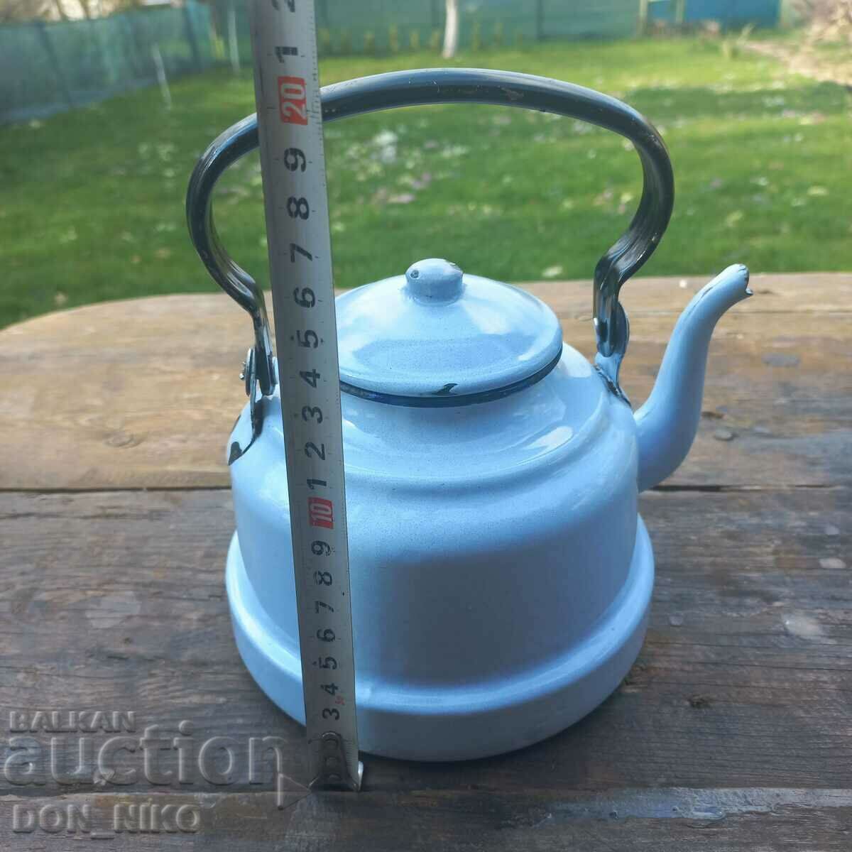 Enameled Teapots 3 Pieces - 6 Enameled Teapots 3 Pieces - 6