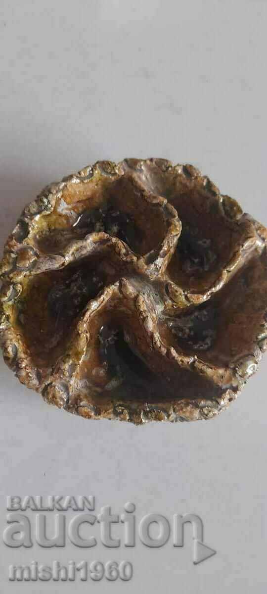 An interesting ashtray with price 1.00 BGN | € 0.51 An interesting ashtray with price 1.00 BGN | € 0.51