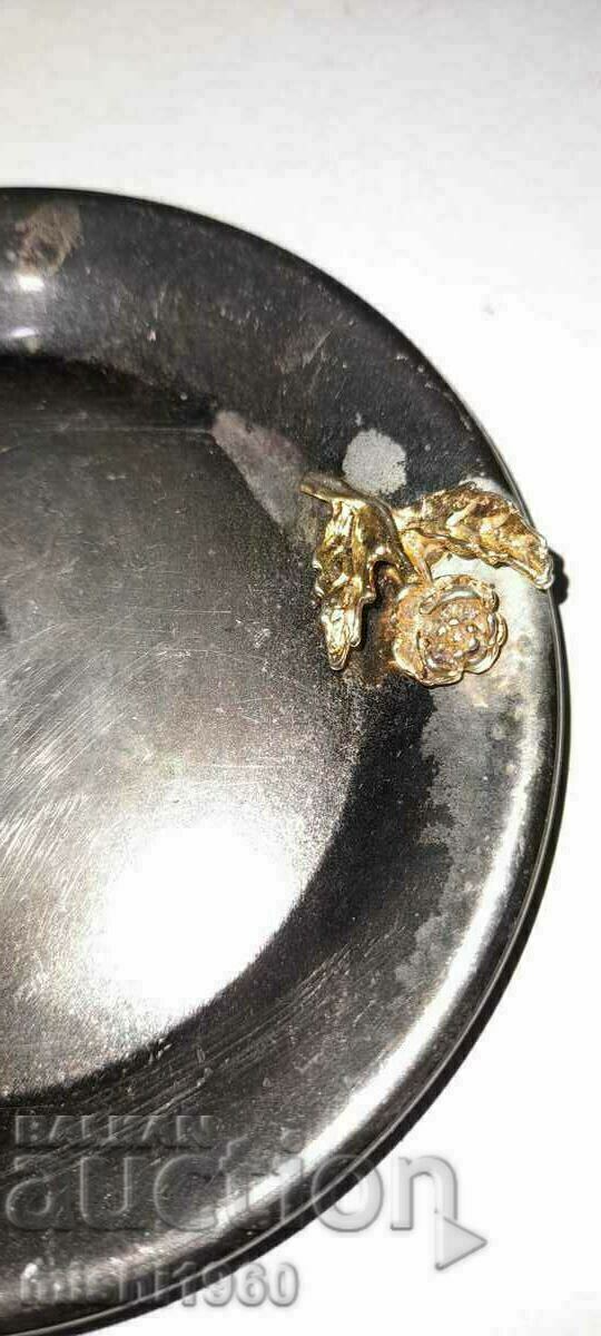 Metal ashtray with rose with price 1.00 BGN | € 0.51