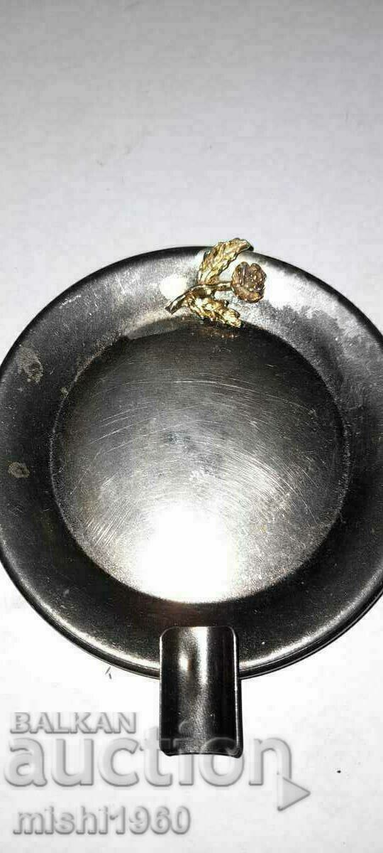 Metal ashtray with rose