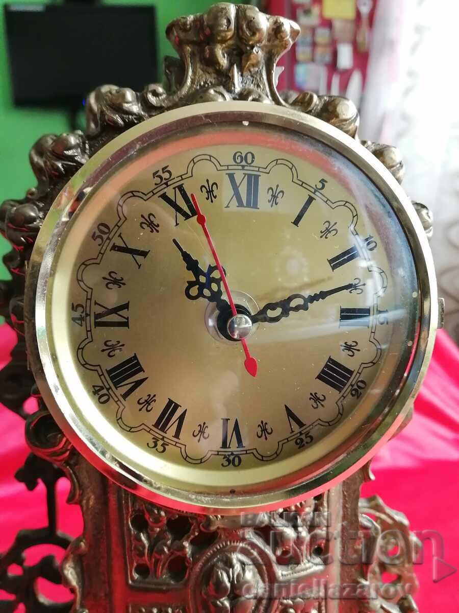 Auction Old Table Bronze Baroque Mantel Clock Auction Old Table Bronze Baroque Mantel Clock