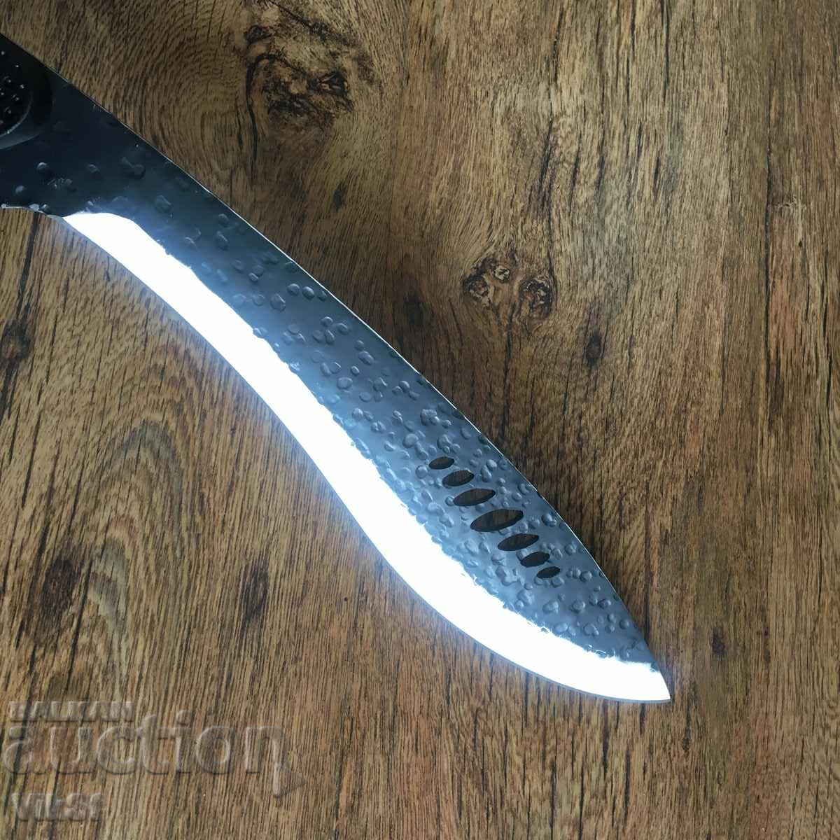 Auction Massive kukri fultang with G10 handle 490x310 mm/black/ Auction Massive kukri fultang with G10 handle 490x310 mm/black/