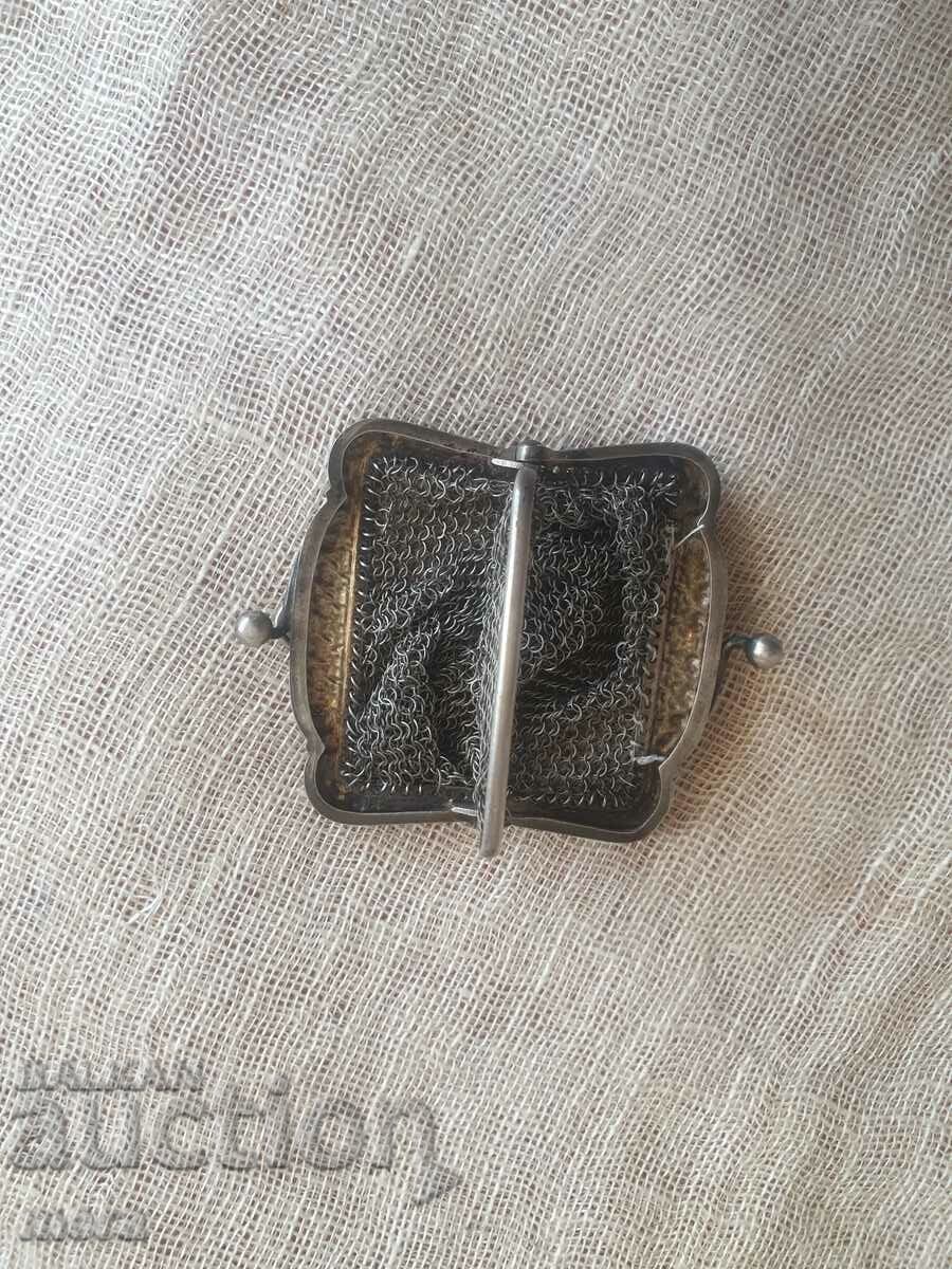 Delivery of Metal vintage small women's purse with two compartments