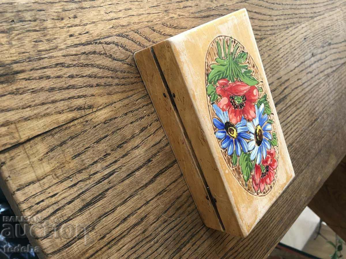 Delivery of WOODEN BOX Delivery of WOODEN BOX