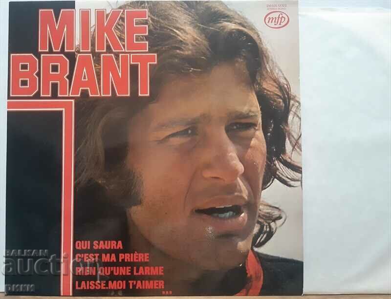 Μάικ Μπραντ 1976