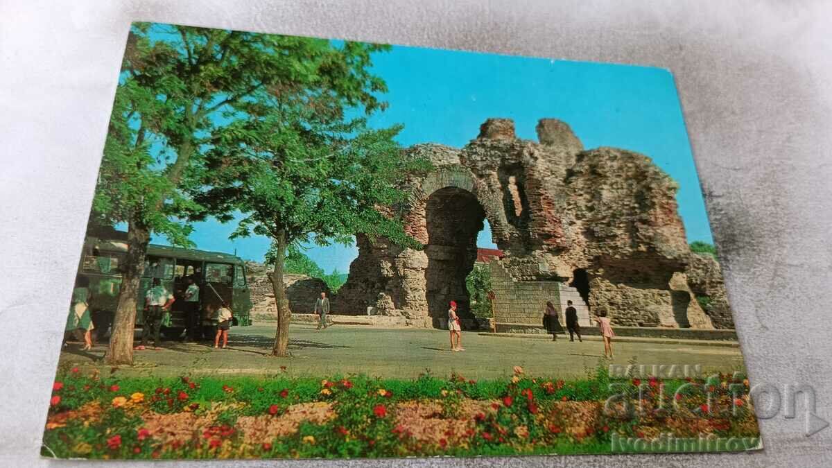 П К Хисаря Камилите - южната порта на римската крепост 1973