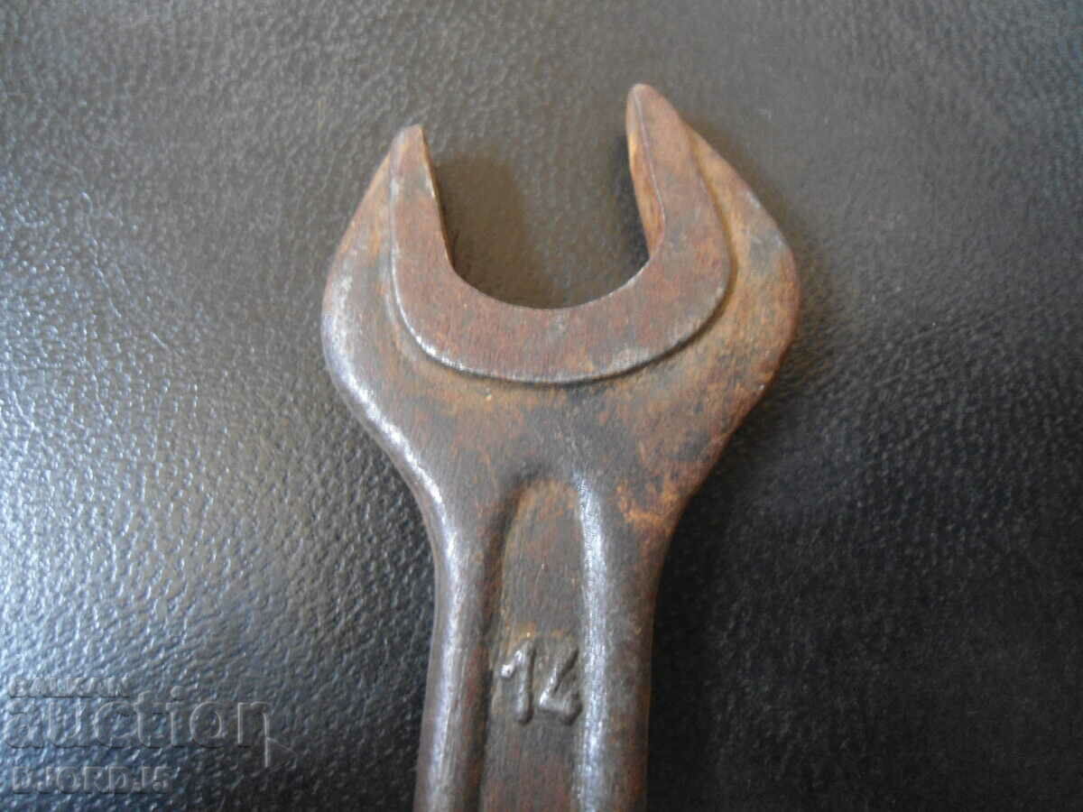 Old key 14-15, markings, CHROME-ALLOY with price 3.00 BGN | € 1.53