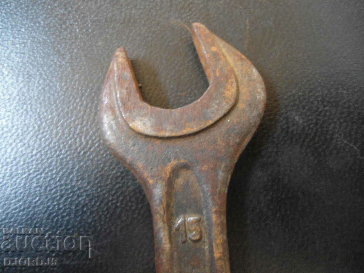 Auction  Old key 14-15, markings, CHROME-ALLOY