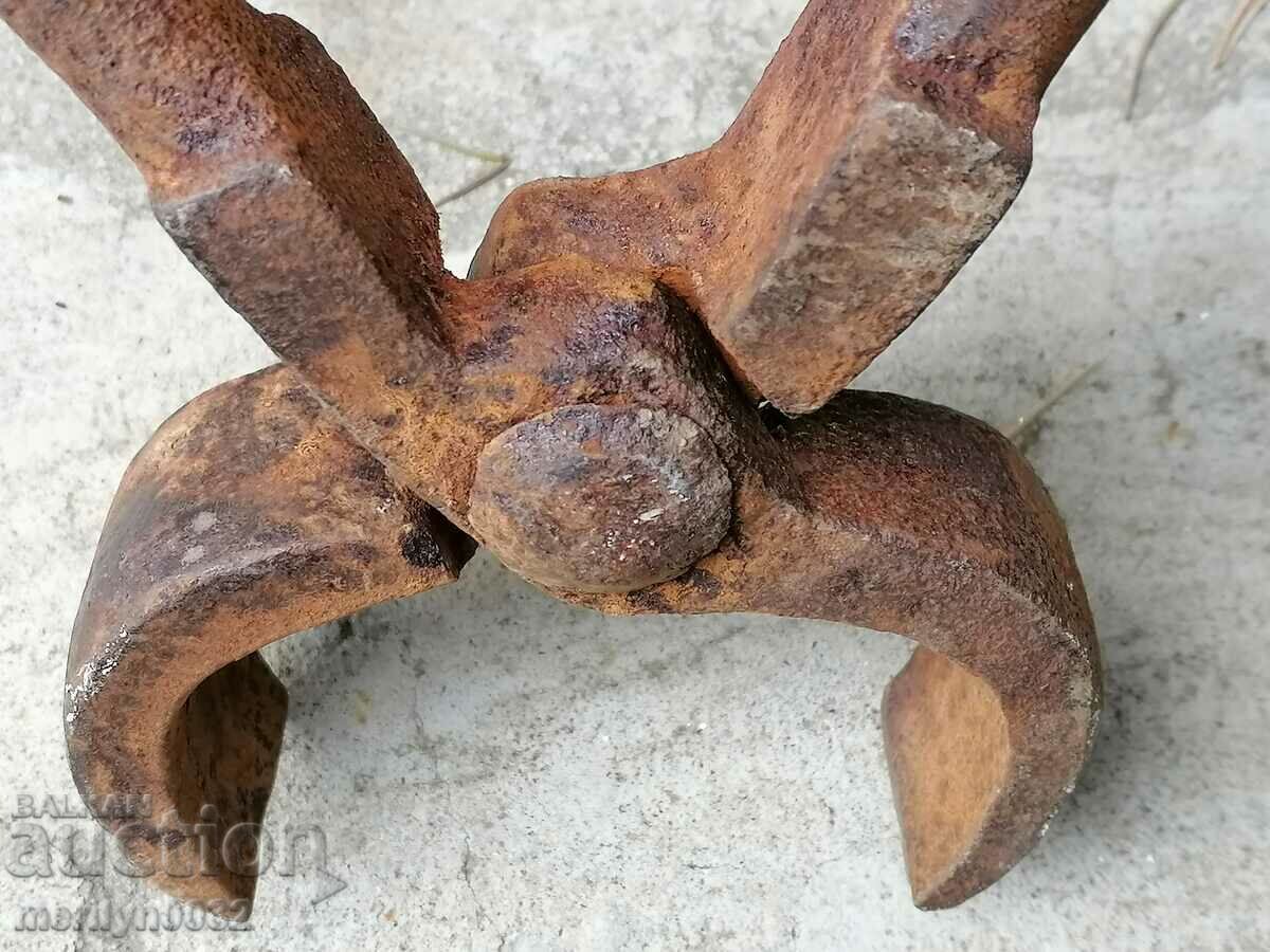 Old forging pliers, wrought iron, a keradene tool - 5 Old forging pliers, wrought iron, a keradene tool - 5