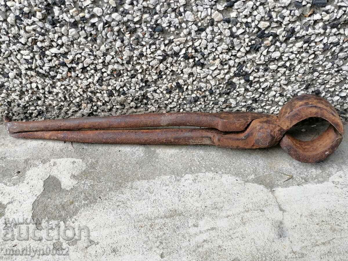 Old forging pliers, wrought iron, a keradene tool - 6 Old forging pliers, wrought iron, a keradene tool - 6