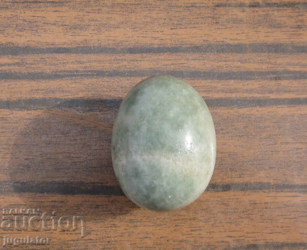 μικρό αυγό χειροποίητο από φυσική πέτρα ορυκτό