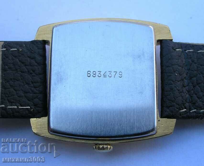 Delivery of MEN'S WRIST WATCH ZARA GOLD PLATED 10 MICRON Delivery of MEN'S WRIST WATCH ZARA GOLD PLATED 10 MICRON