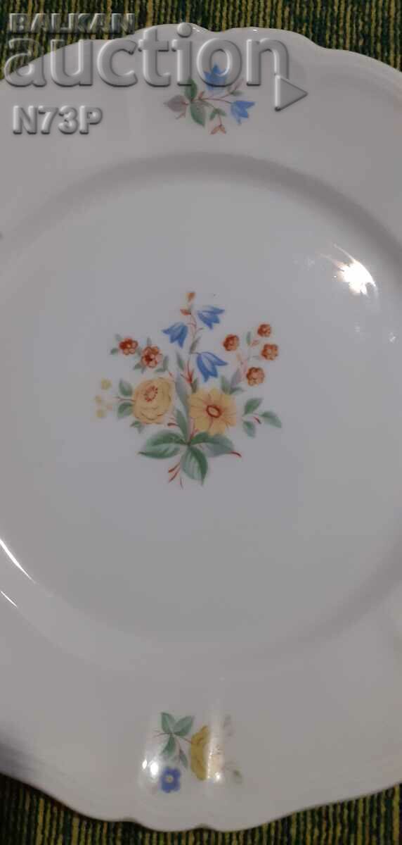 ΩΡΑΙΟ ΠΙΑΤΟ ΠΟΡΣΕΛΑΝΙ. ΑΝΘΙΣΜΑ. με τιμή 12.00 BGN | € 6.14