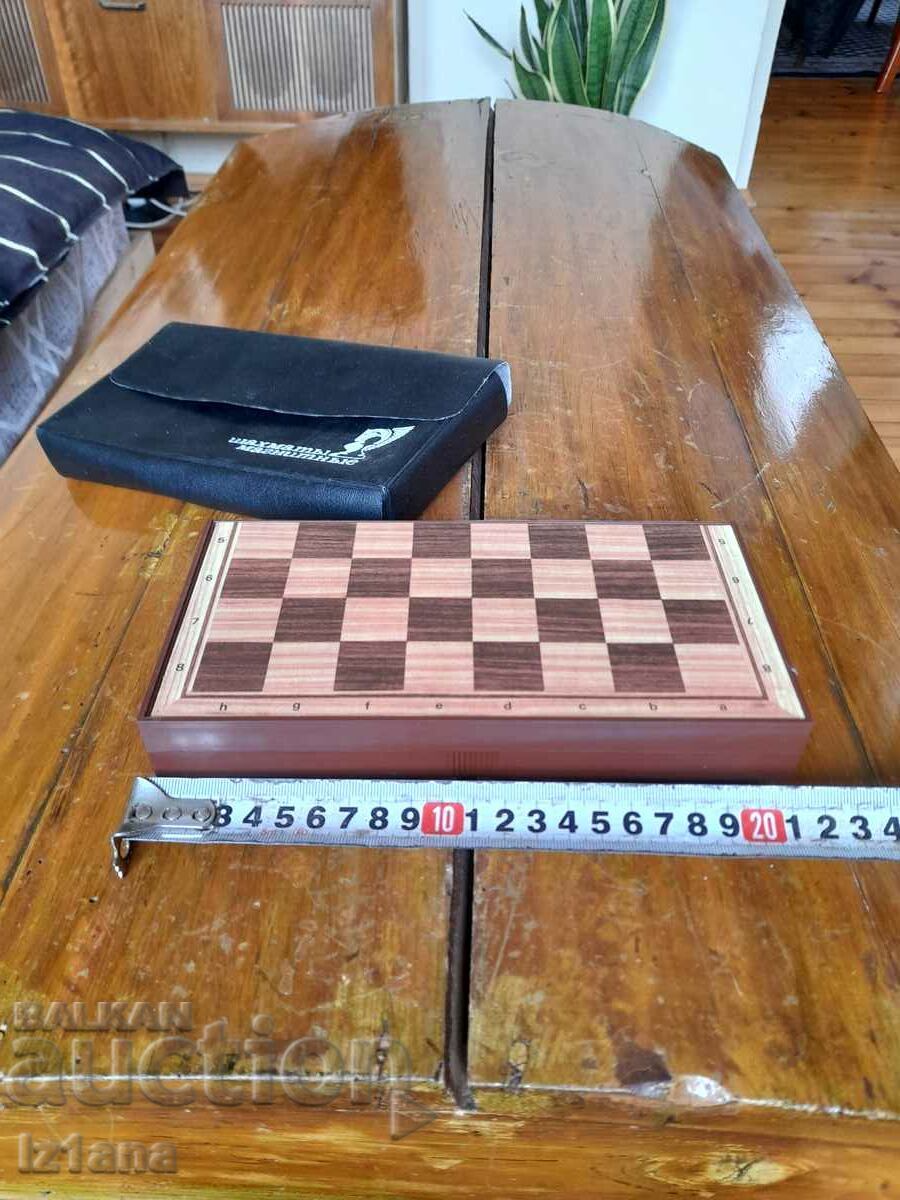 Old magnetic chess with price 65.00 BGN | € 33.23 Old magnetic chess with price 65.00 BGN | € 33.23