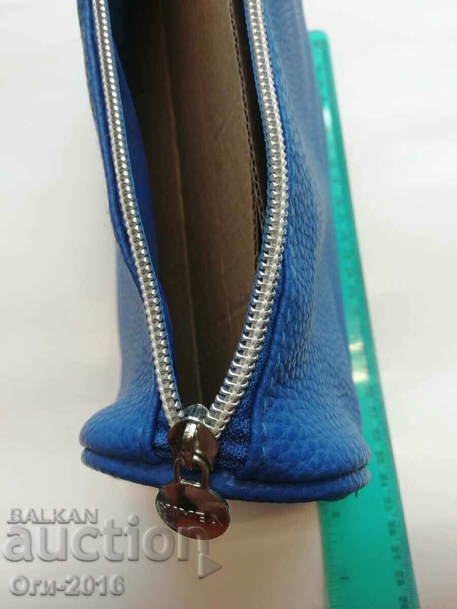 Delivery of NIVEA toiletry set