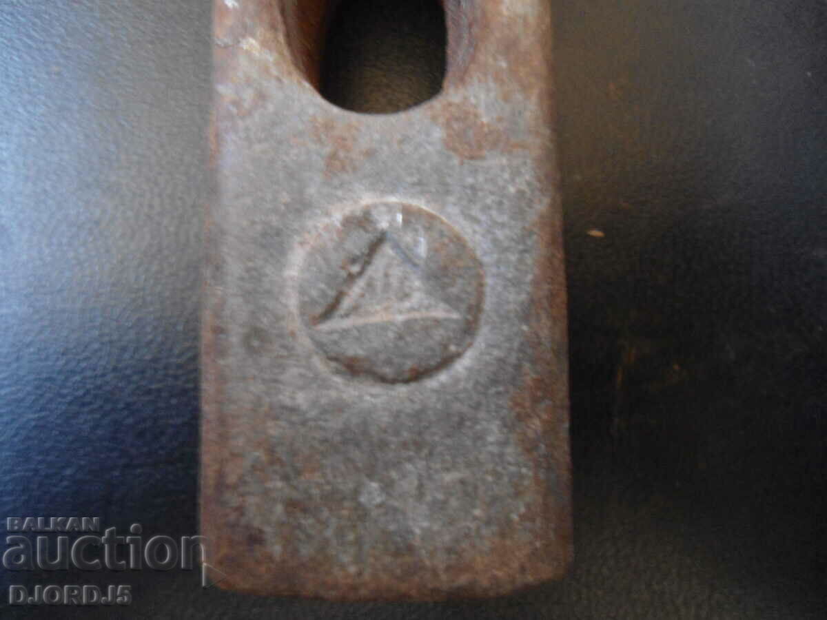 Auction Old hammer, markings Auction Old hammer, markings