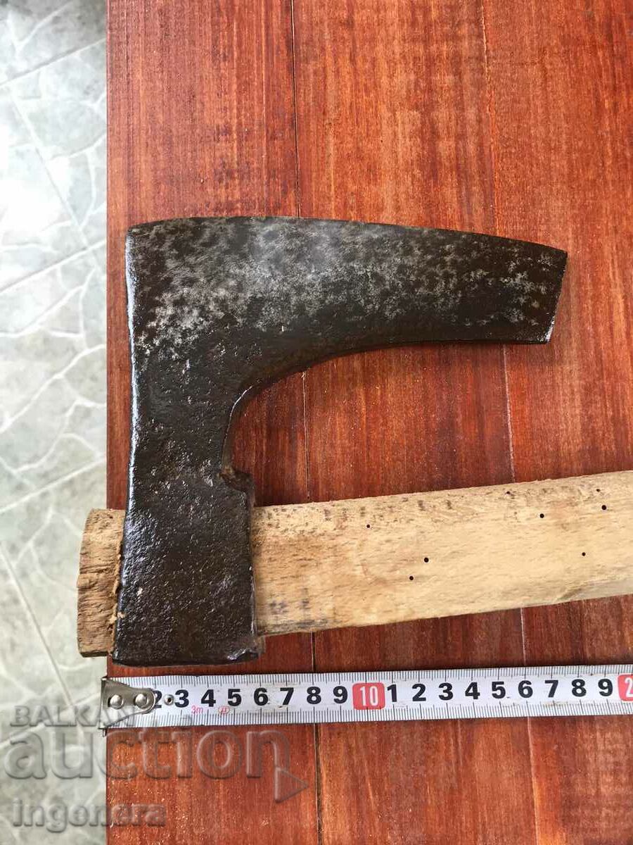 Auction SPLITTING AX LARGE AX AX OLD TOOL Auction SPLITTING AX LARGE AX AX OLD TOOL