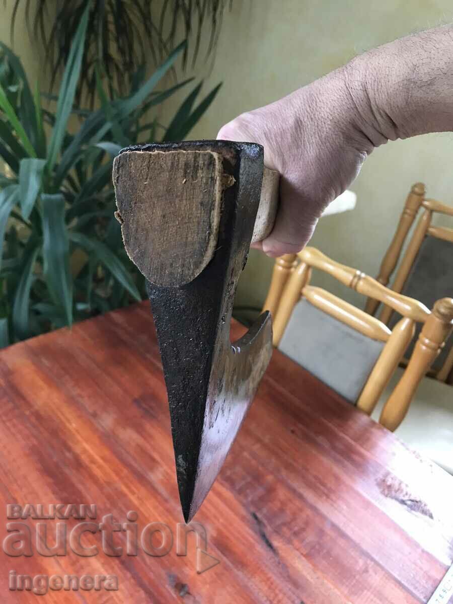 Delivery of SPLITTING AX LARGE AX AX OLD TOOL Delivery of SPLITTING AX LARGE AX AX OLD TOOL