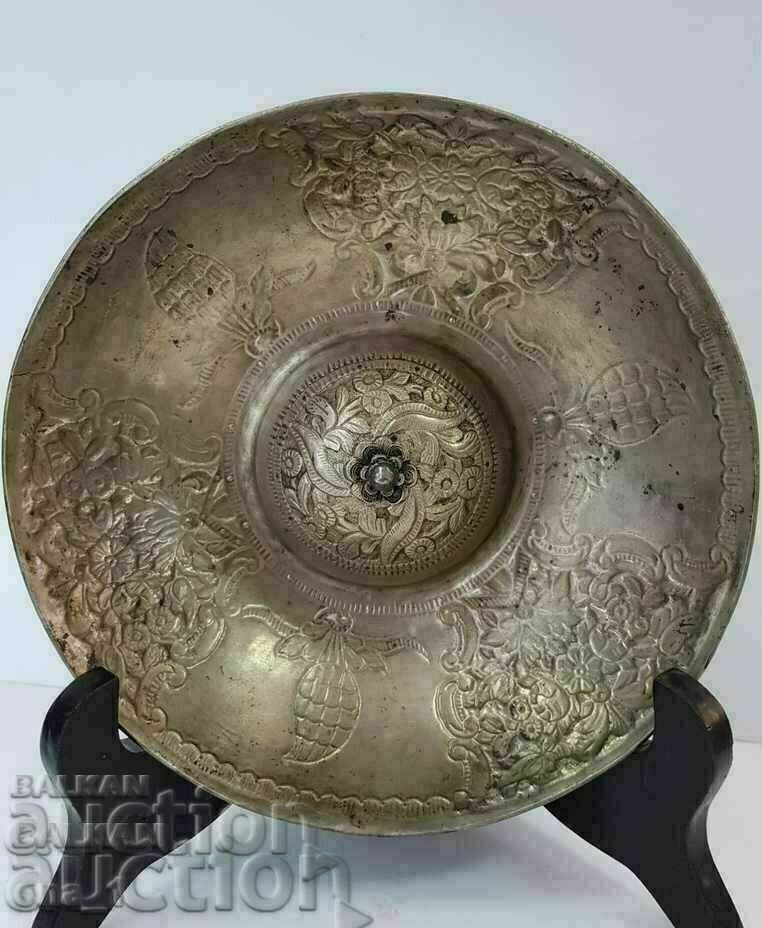 O ceașcă/castron din argint grecesc UNIC din secolul al XIX-lea cu ornamente