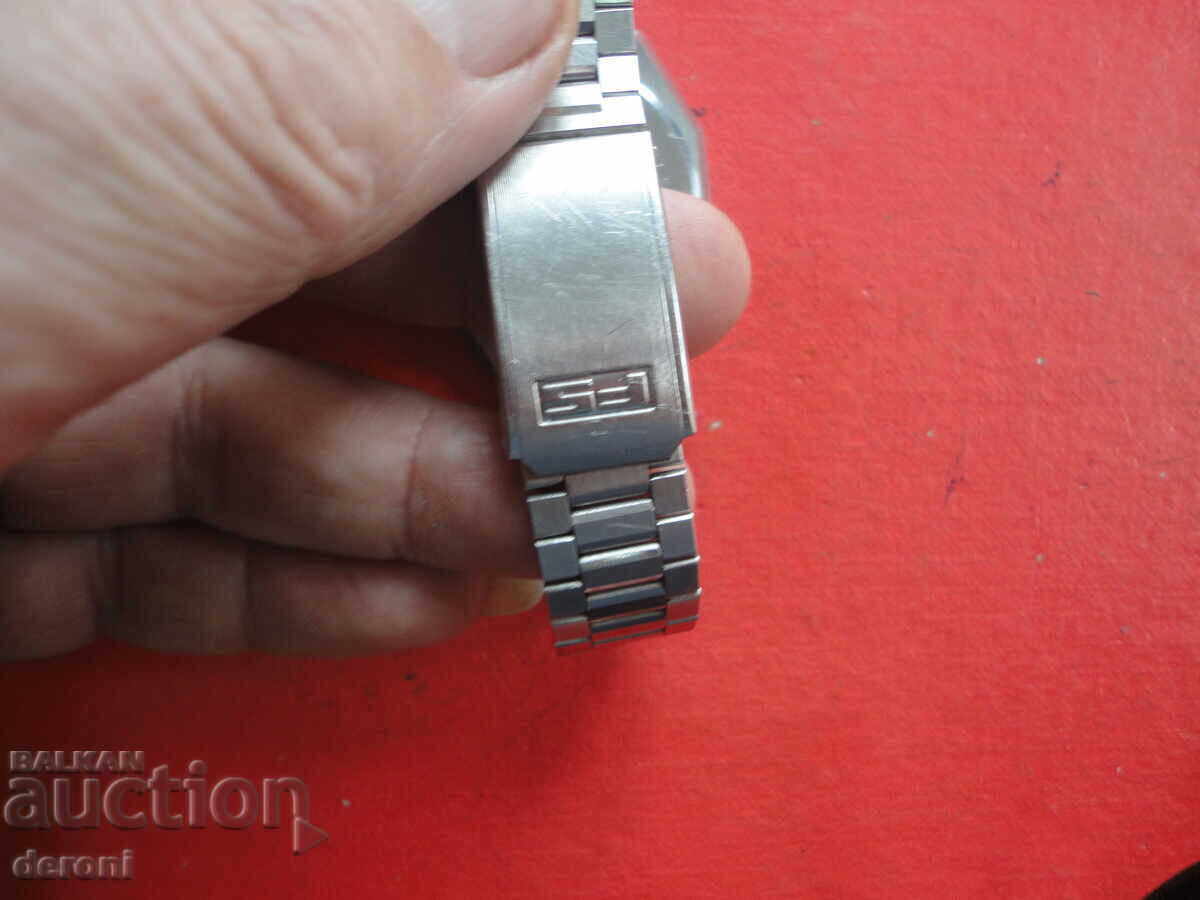 Delivery of A great Dugena Gamma watch