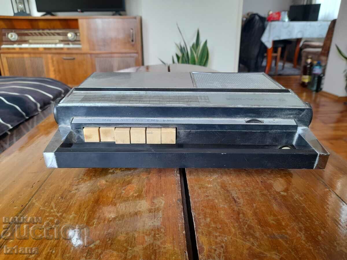 Παλιό ραδιόφωνο, ραδιόφωνο Sonata 201 - 7 Παλιό ραδιόφωνο, ραδιόφωνο Sonata 201 - 7