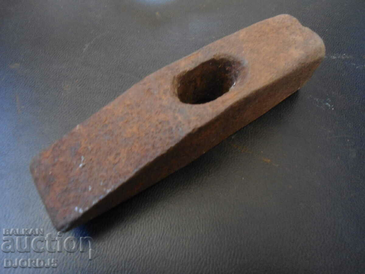 Old universal hammer, 0. 590 kg., marked