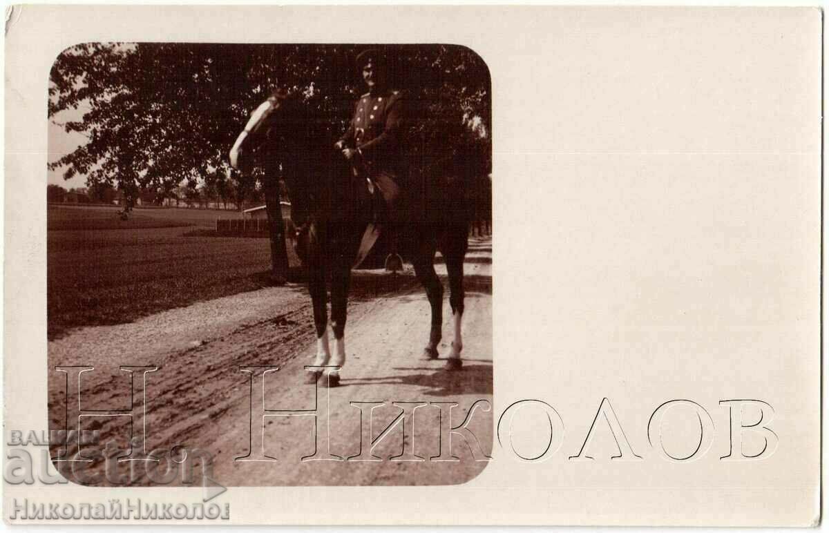 191? OLD PHOTO GERMANY GERMAN MILITARY OFFICER ON HORSE G215