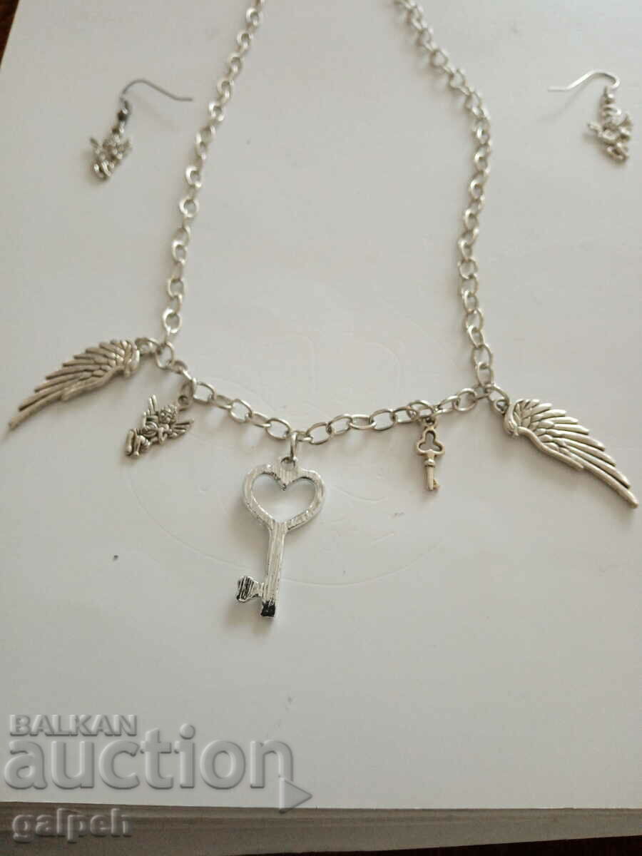 NECKLACE with price 1.50 BGN | € 0.77 NECKLACE with price 1.50 BGN | € 0.77