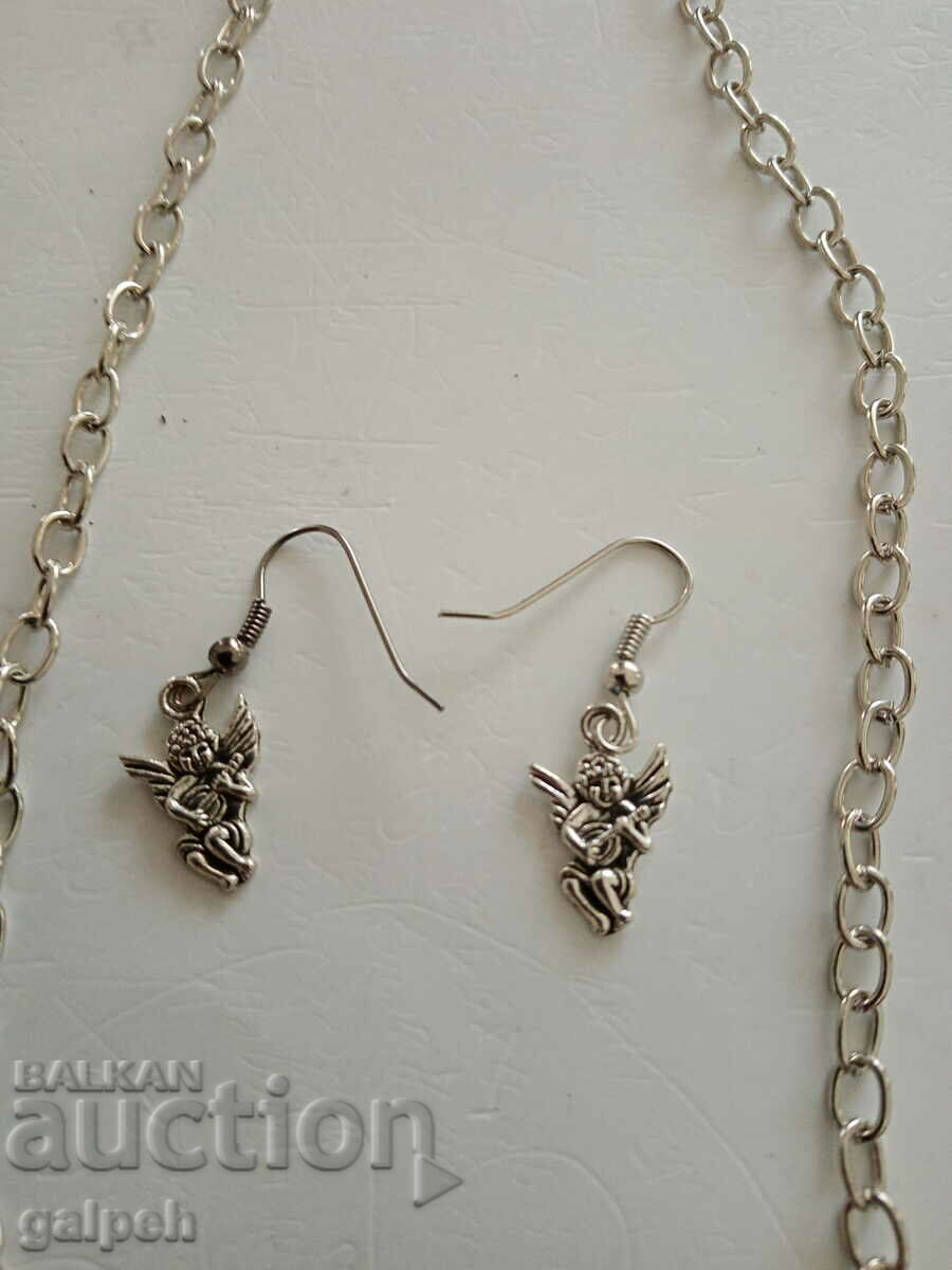 Auction NECKLACE Auction NECKLACE